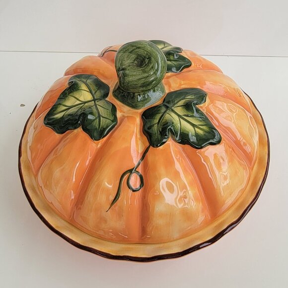 Global Design Connections by Kate Williams Pumpkin Pie Plate with cover - Picture 2 of 5